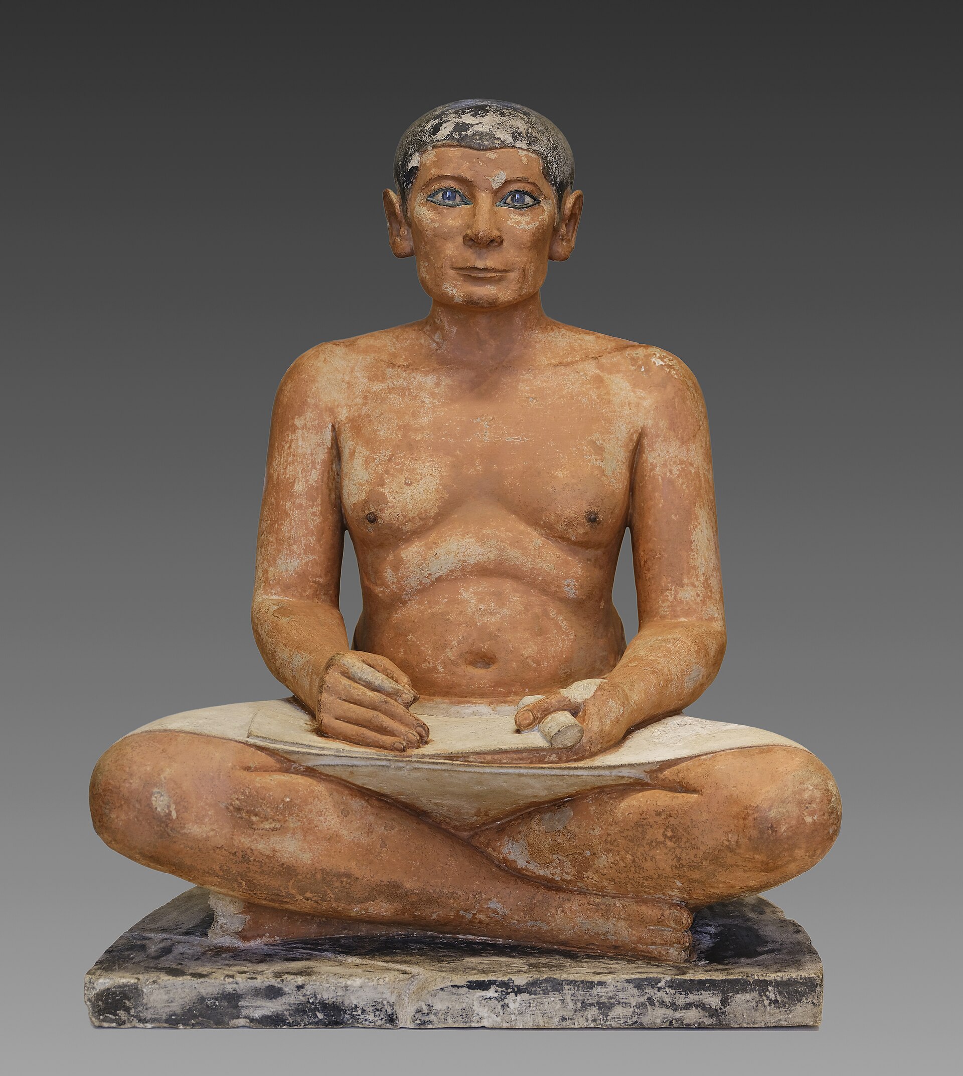 書記坐像 ルーヴル美術館蔵 古代エジプト